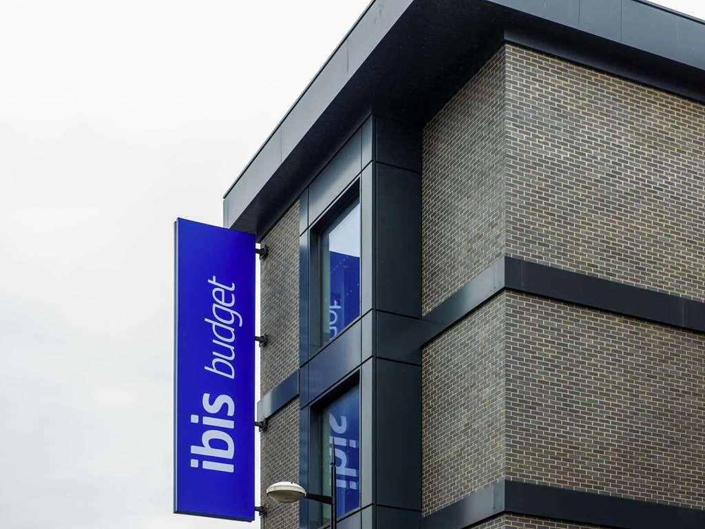Ibis Budget London Bromley Centre Exterior photo
